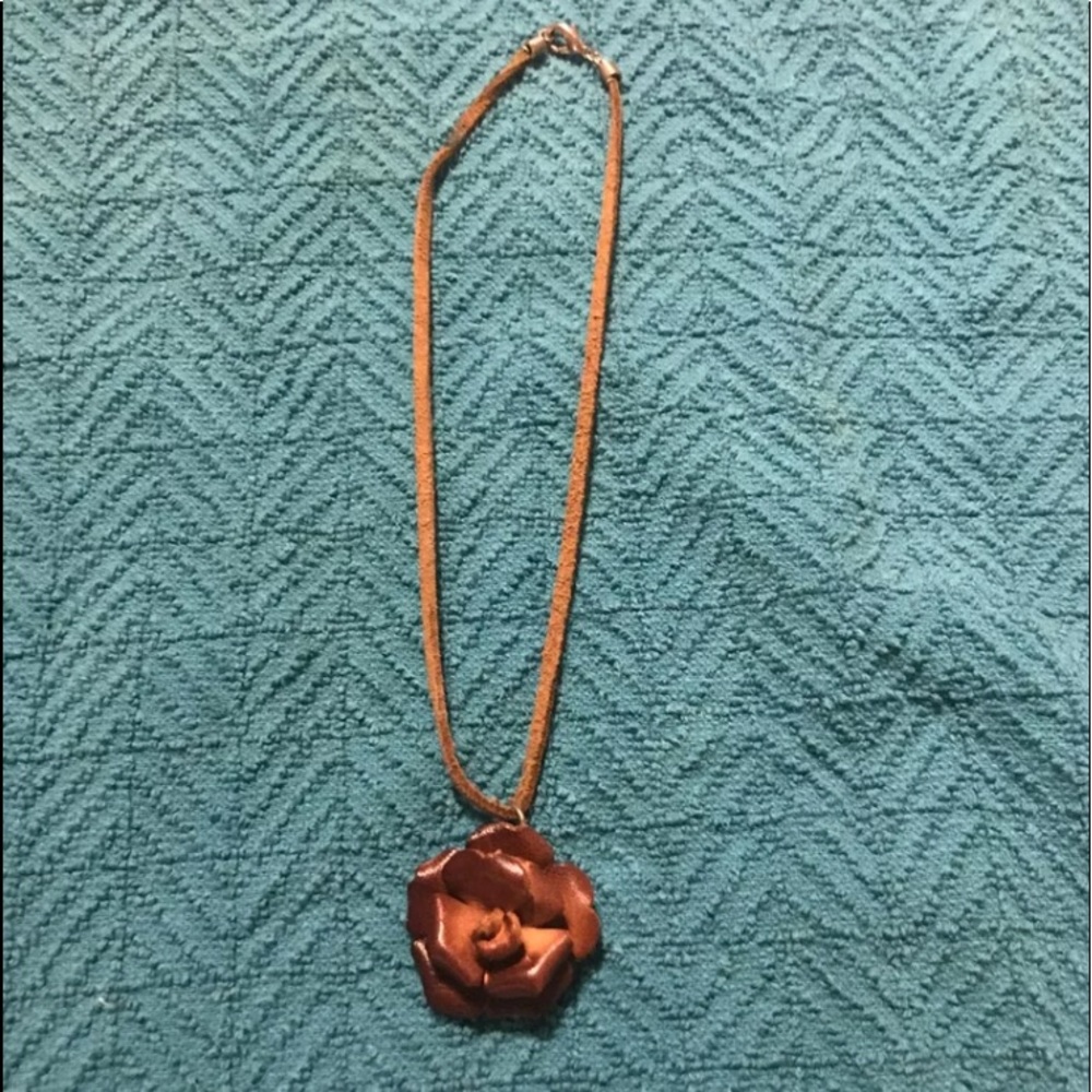 Women’s Leather Rose Necklace
